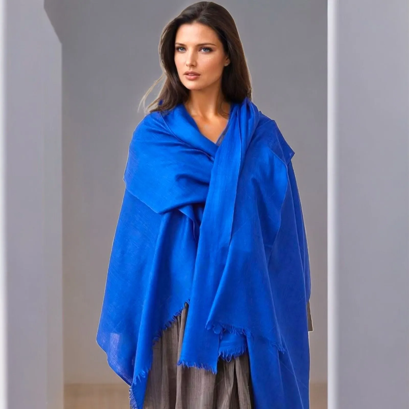 Julian Quartz 100% cashmere oversized scarf/ wrap/ shawl