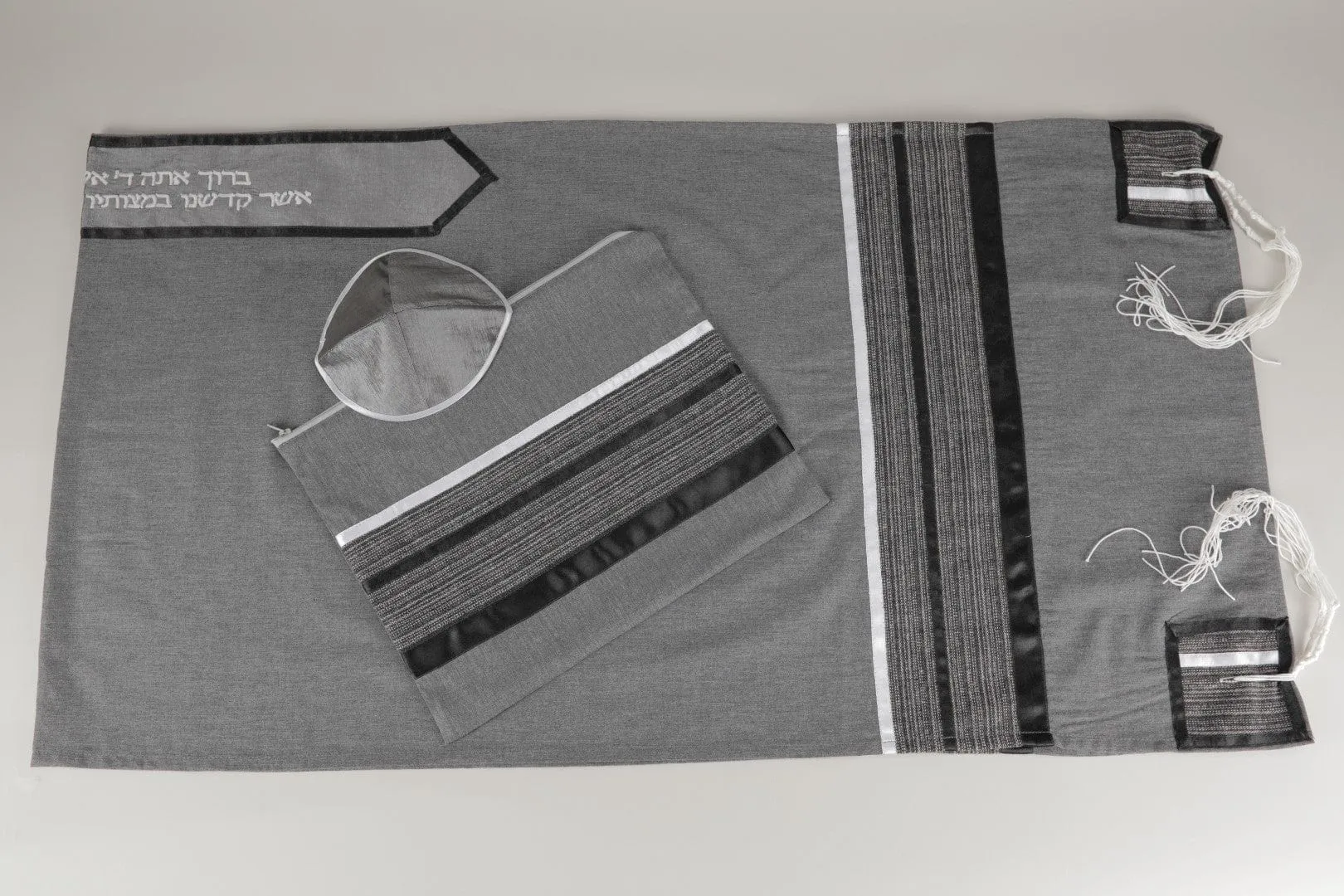 Prestigious Gray Tallit with Striped Design, Bar Mitzvah Tallit Set, Modern Tallit