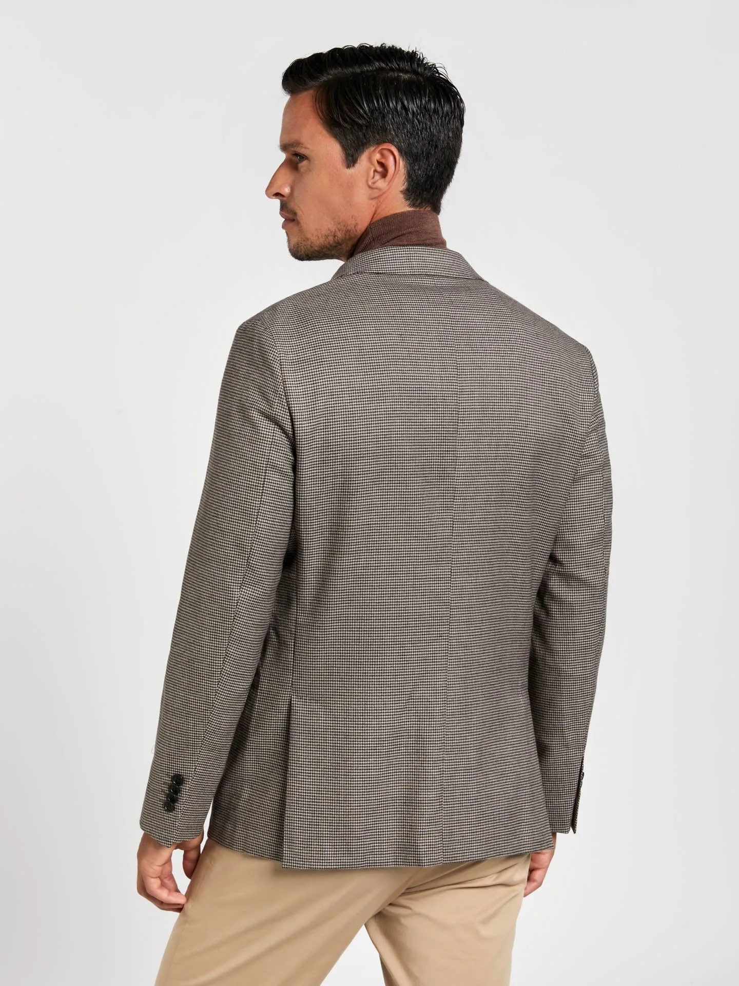 Unstructured houndstooth wool blazer